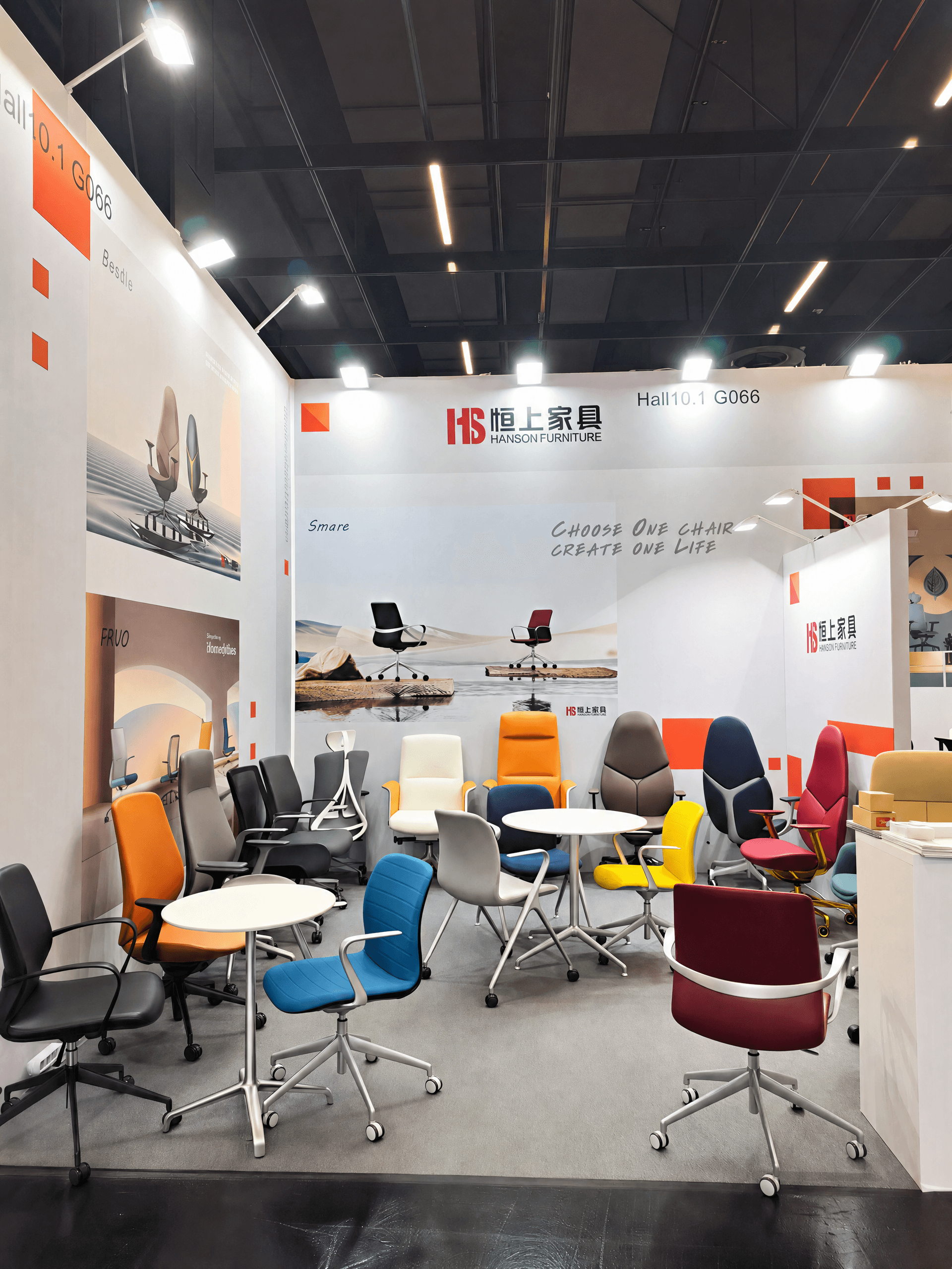 ORGATEC 2024 ケルン会場での HANSON FURNITURE ブース