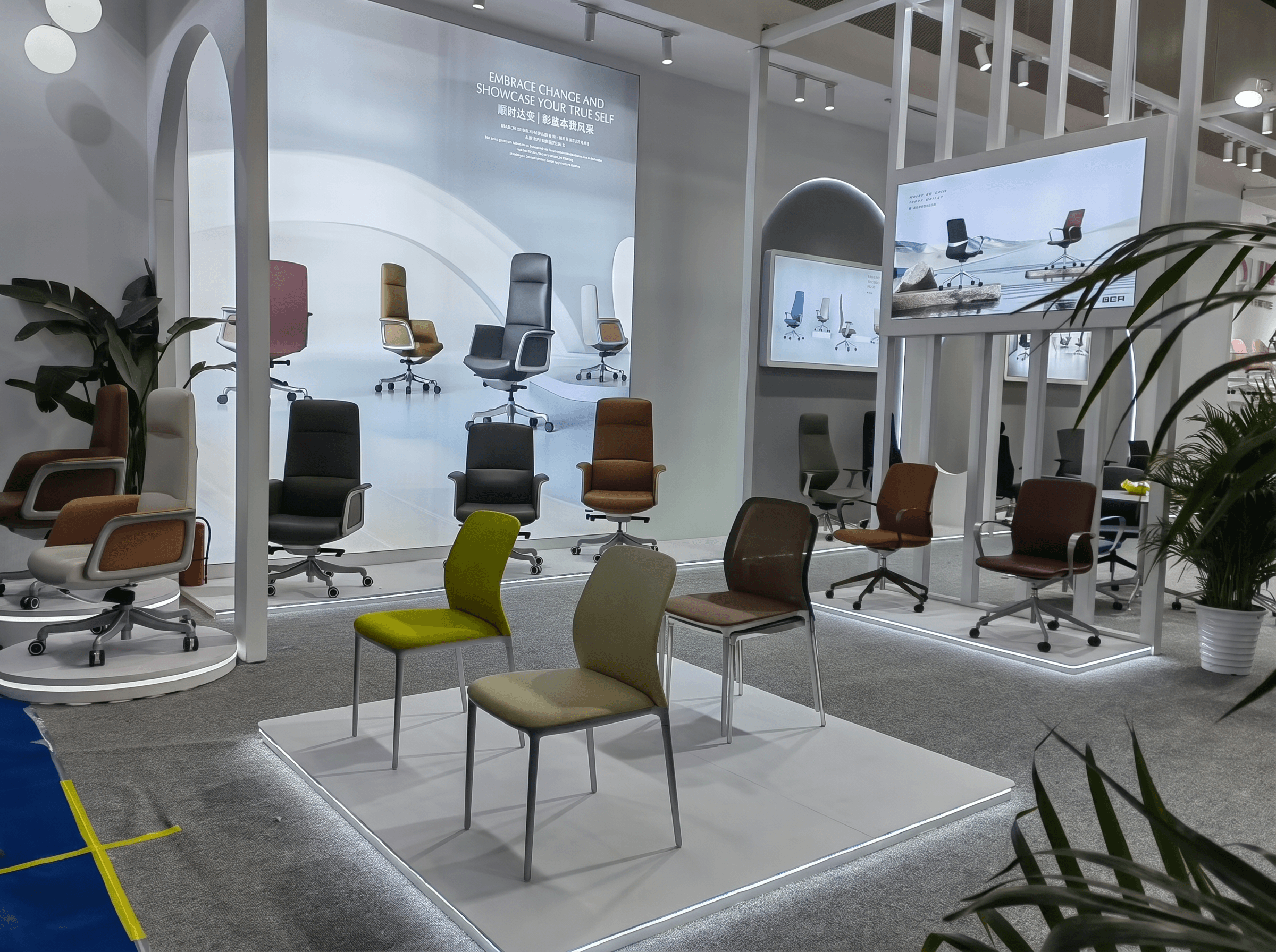 2025年広州CIFFで空間提案として展示されたHanson Furnitureのオフィスチェア