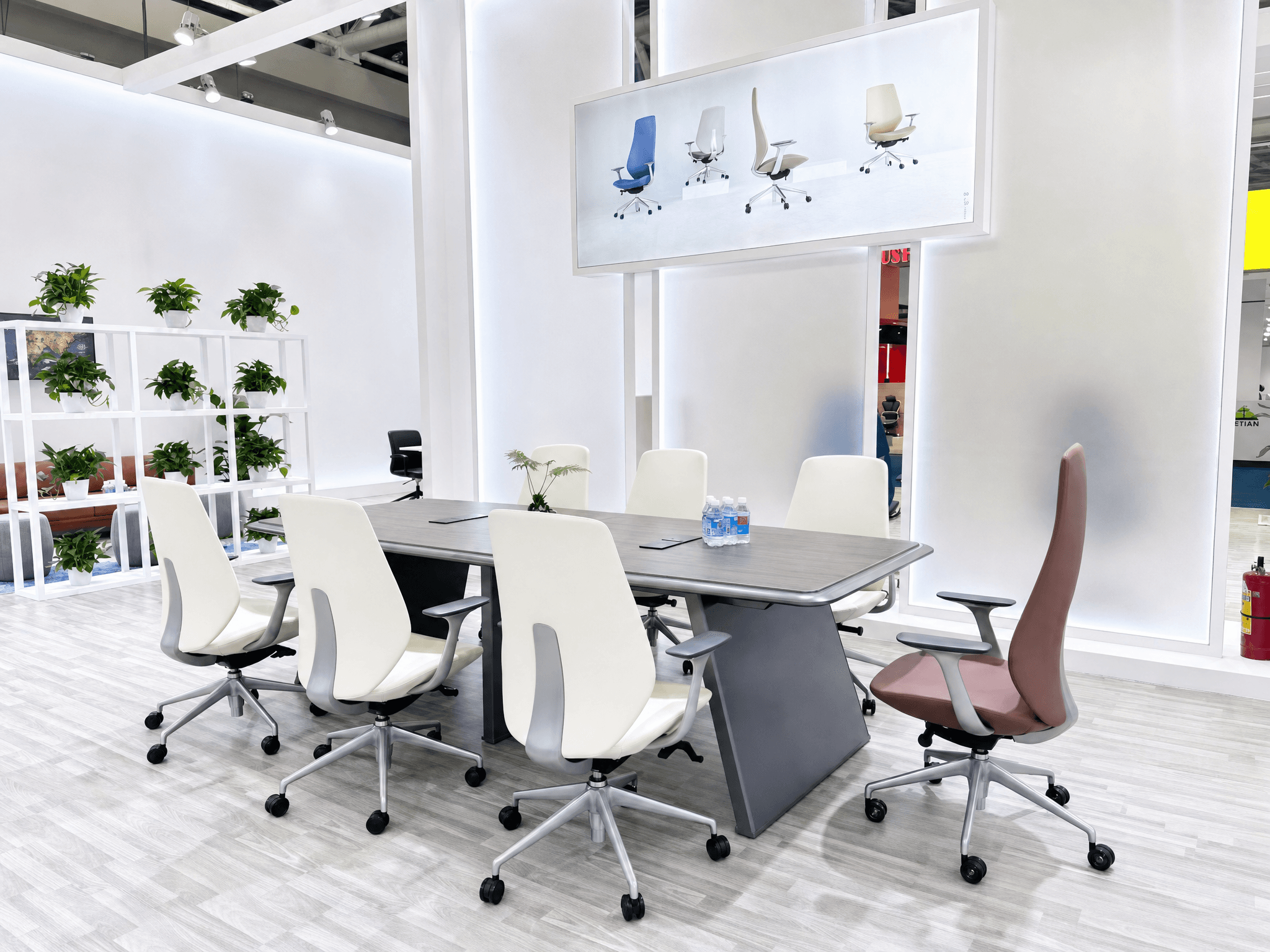 Hanson Furnitureの会議室向けチェア展示